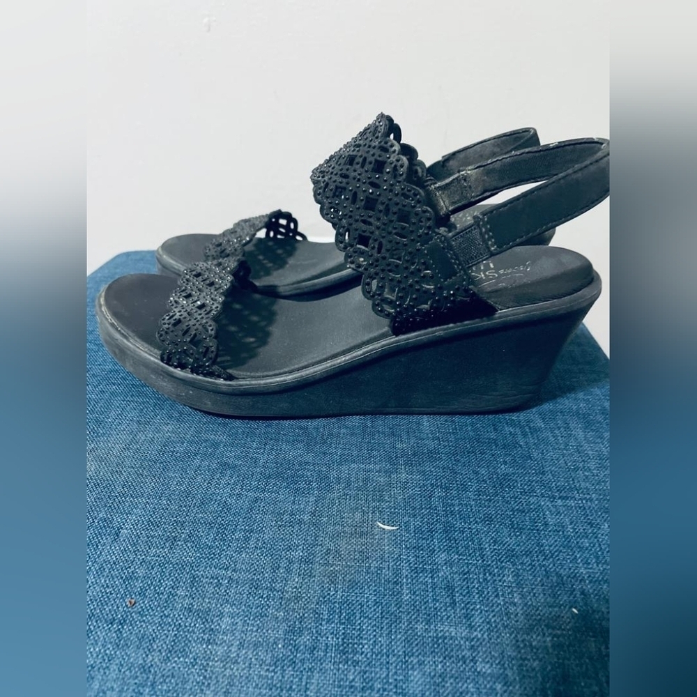 Women's black wedge heels cute design size 9.5
